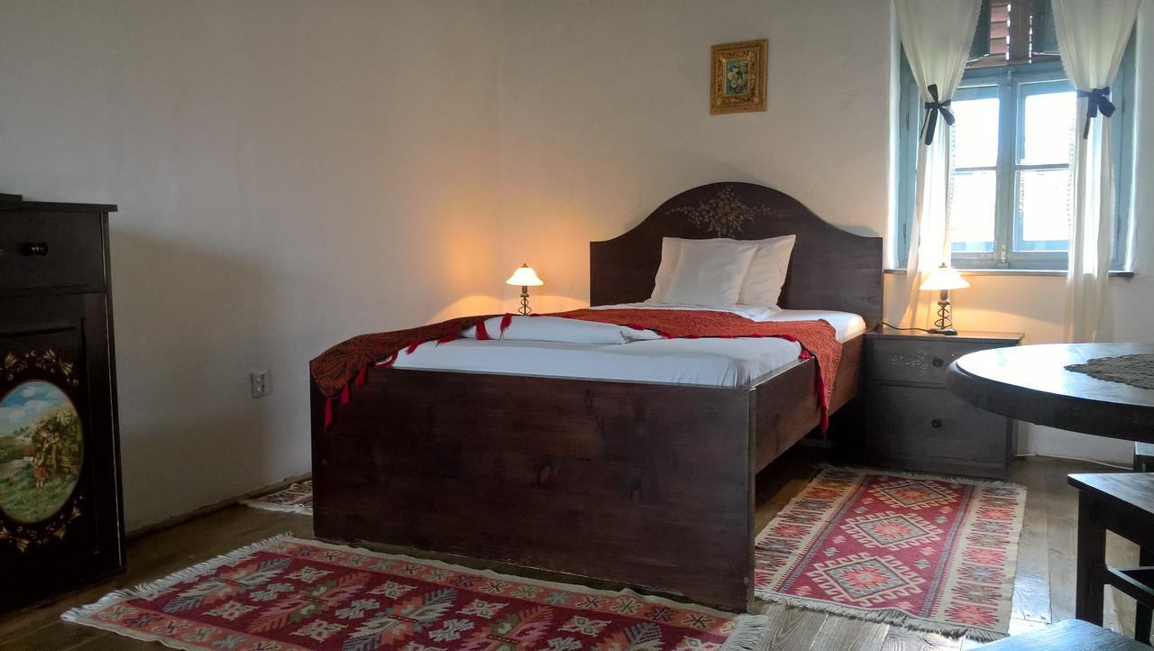 Casa Cu Zorele, Crit 189 Luaran gambar